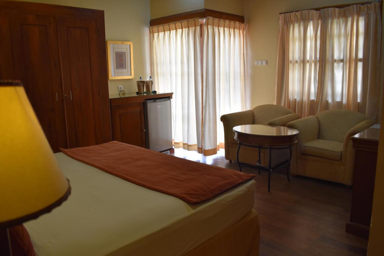 4 U Saliya Garden 3*